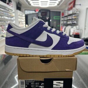 Nike Dunk SB Low “Purple Suede”
